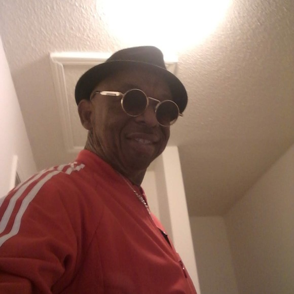 Meet your Posher, Andre - Picture 12 of 13